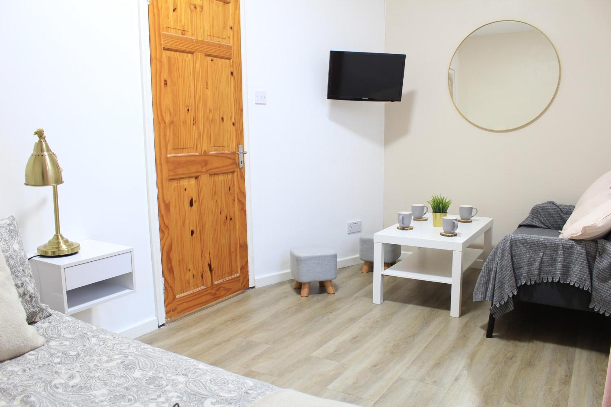 Modern Ground Floor Flat - 15 Min To Central Appartement